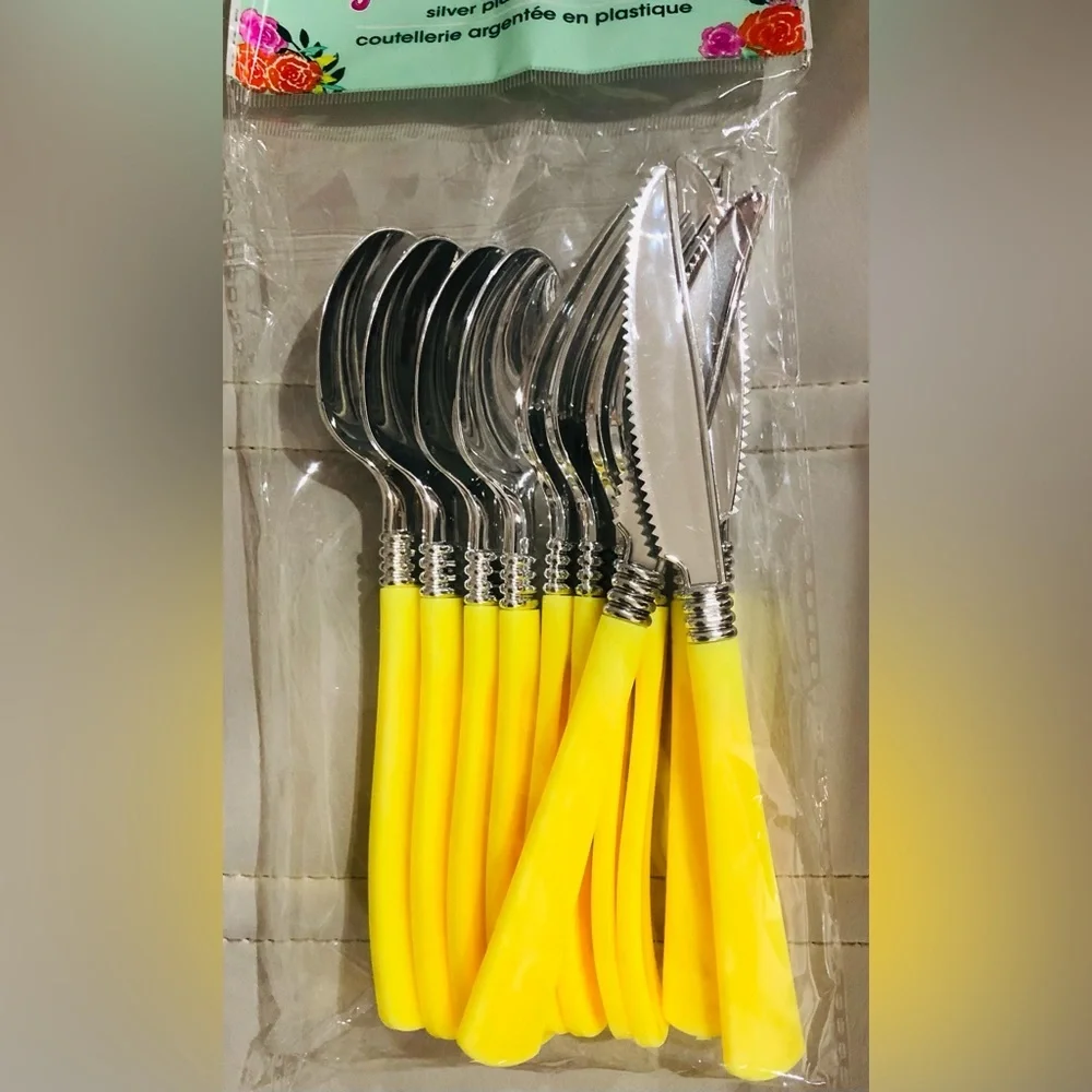 12piece light purple lilac‎ lavender and silver spring themed plastic cutlery